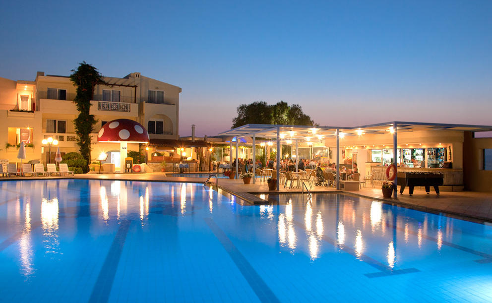 Santa Helena Beach Resort Platanés Exteriör bild