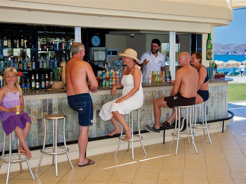 Santa Helena Beach Resort Platanés Exteriör bild